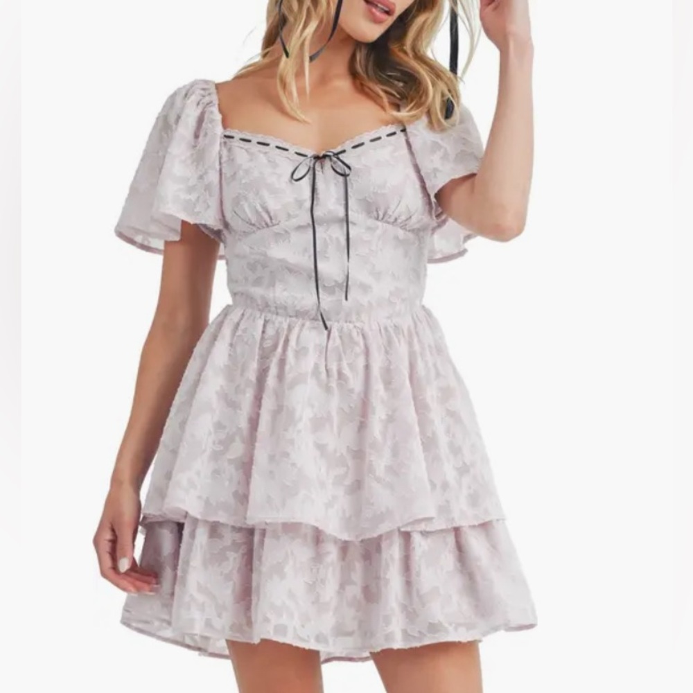 NWT [Lush] Short Sleeve Tiered Lace Mini Dress in Pale Pink Womens Sz Small - Picture 2 of 7